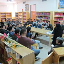 کتاب-صمیمی‌ترین-دوست-برای-همنشینی-بهترین-مشاور-زمان-تردید