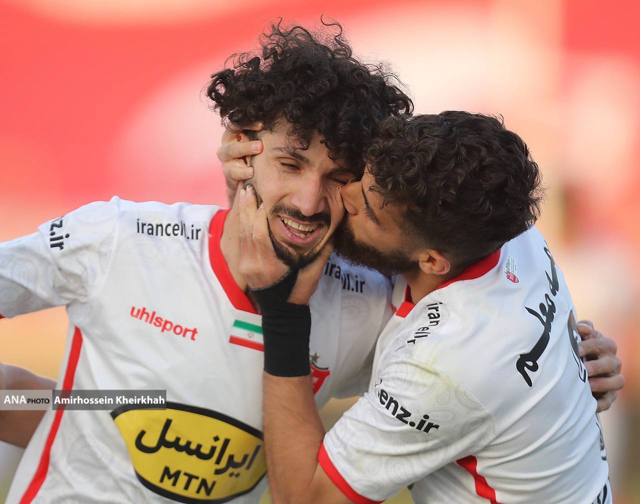 گزارش تصویری دیدار تراکتور و پرسپولیس؛ فریاد سرخپوشان و باز هم مشت یحیی