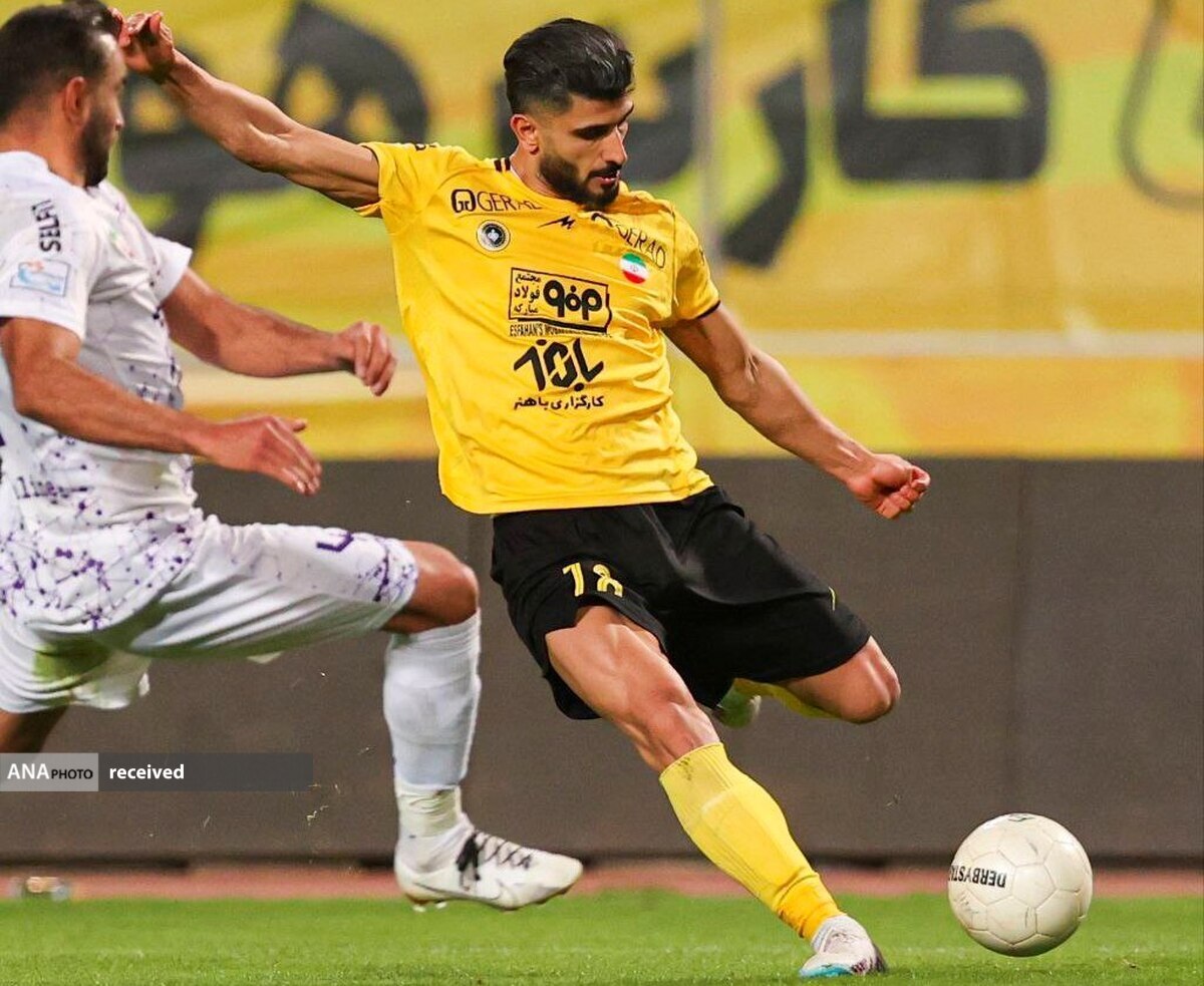 مدافع سپاهان مقابل پرسپولیس محروم نیست