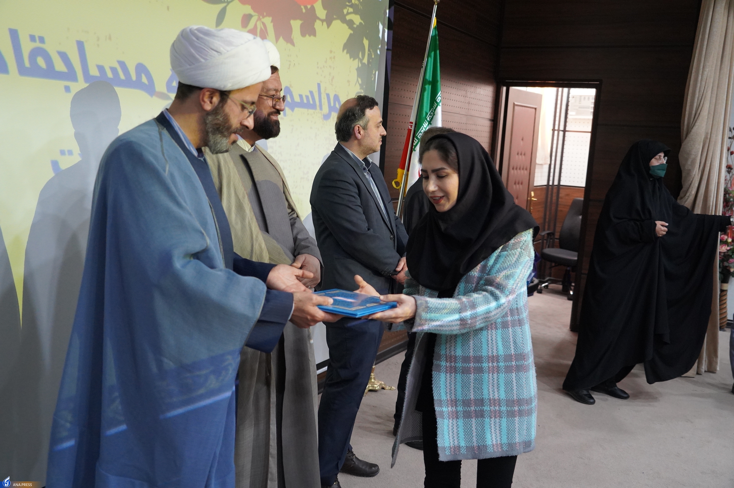 راهکار مهم ایجاد زمینه عملی برای پایان انتظار امام عصر (عج) چیست؟ راهکار مهم ایجاد زمینه عملی برای پایان انتظار امام عصر (عج) چیست؟