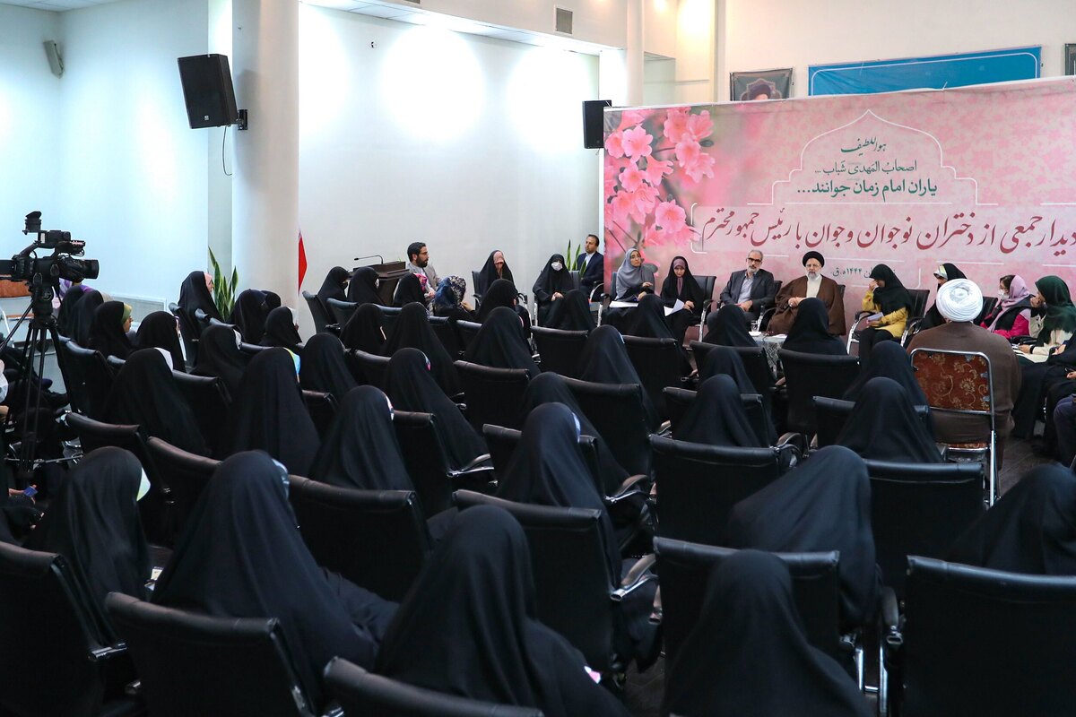 رئیسی: انقلاب اسلامی تمدنی نوین و سبکی جدید از زندگی معاصر را ارائه کرد