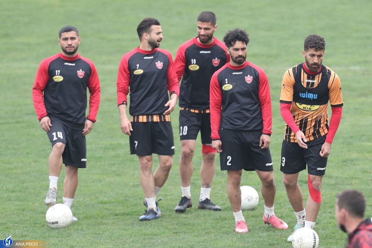ادامه غیبت یک بازیکن در روز اجرای برنامه های تاکتیکی زیر بارش باران