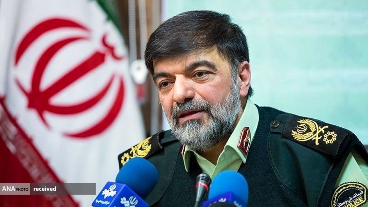 دعوت از نخبگان برای بروز رسانی تجهیزات پلیس