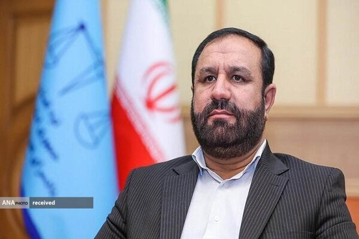 کیفرخواست صادق زیباکلام و آذر منصوری صادر شد