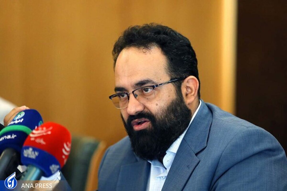 دستیار رئیس جمهور: نظامهای بروکراتیک در حال فلج کردن کشور هستند