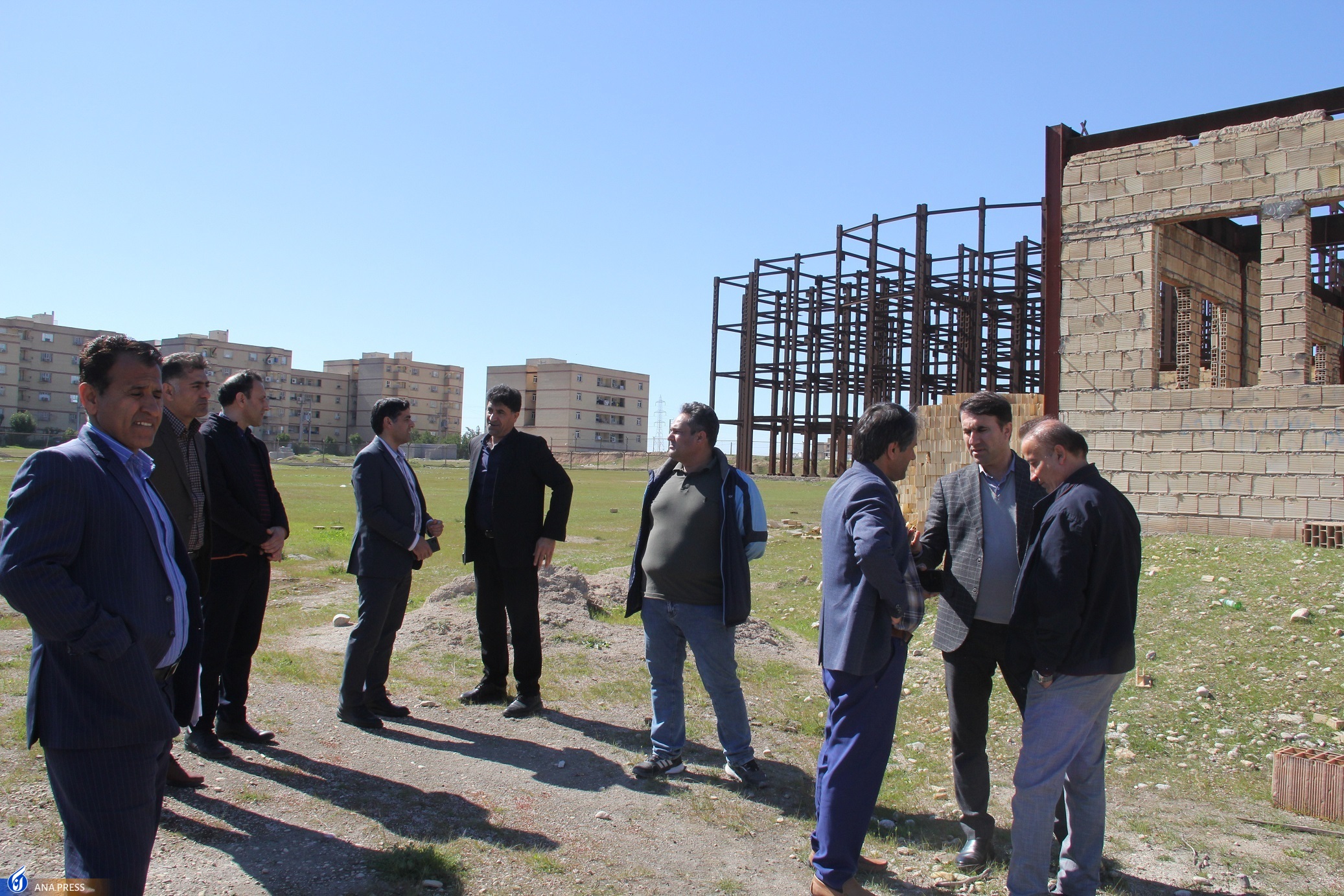 بازدید میدانی رئیس دانشگاه آزاد اسلامی خوزستان از طرح‌های عمرانی نیمه‌تمام واحد بهبهان