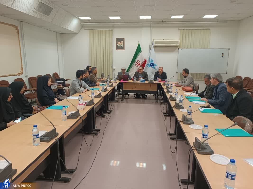 كاهش گرایش به رشته‌‌های كشاورزی ضربات جبران‌ناپذیری به کشور می‌زند