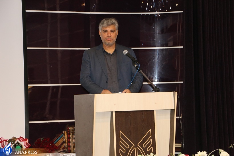 ارسال یکهزار و ۳۰۰ اثر به جشنواره ملی شعر نبوی ارسال یکهزار و ۳۰۰ اثر به جشنواره ملی شعر نبوی