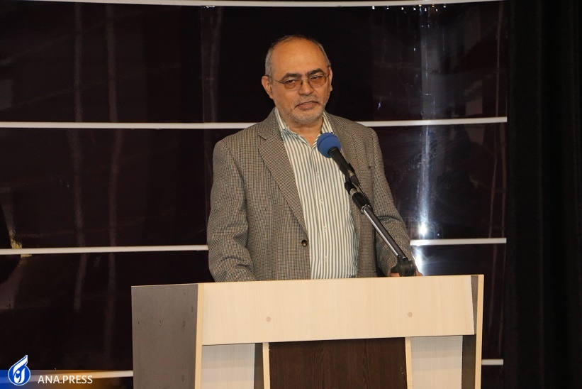 ارسال یکهزار و ۳۰۰ اثر به جشنواره ملی شعر نبوی ارسال یکهزار و ۳۰۰ اثر به جشنواره ملی شعر نبوی