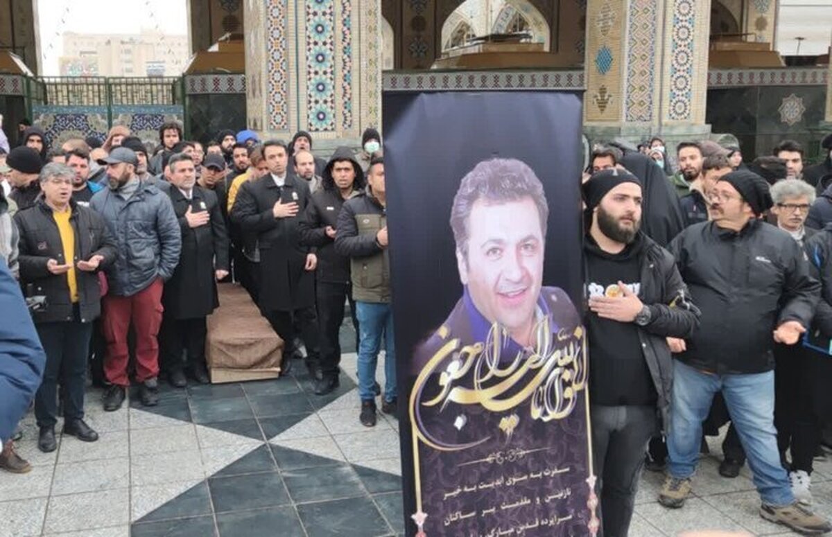 تشییع پیکر شهرام عبدلی از خانه هنرمندان به قطعه هنرمندان