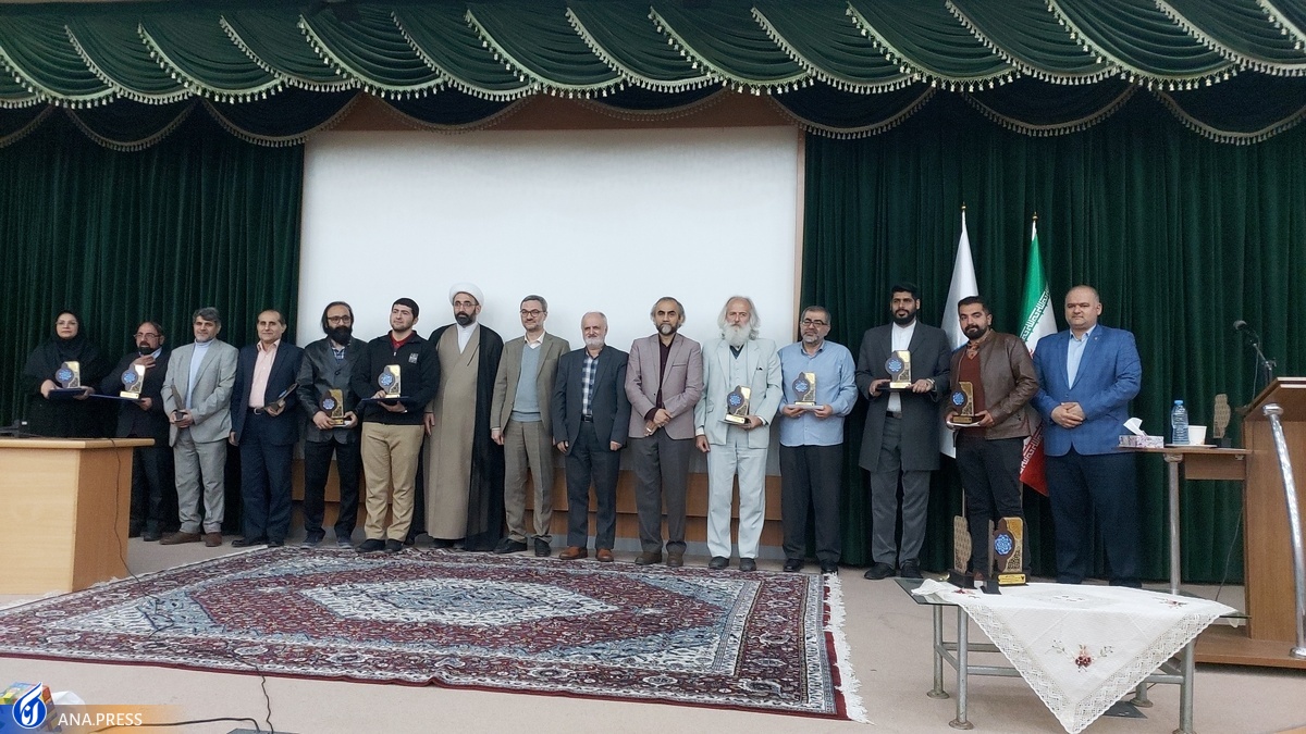 جشنواره «شعر علوی» با ۶ اثر برگزیده به کار خود پایان داد