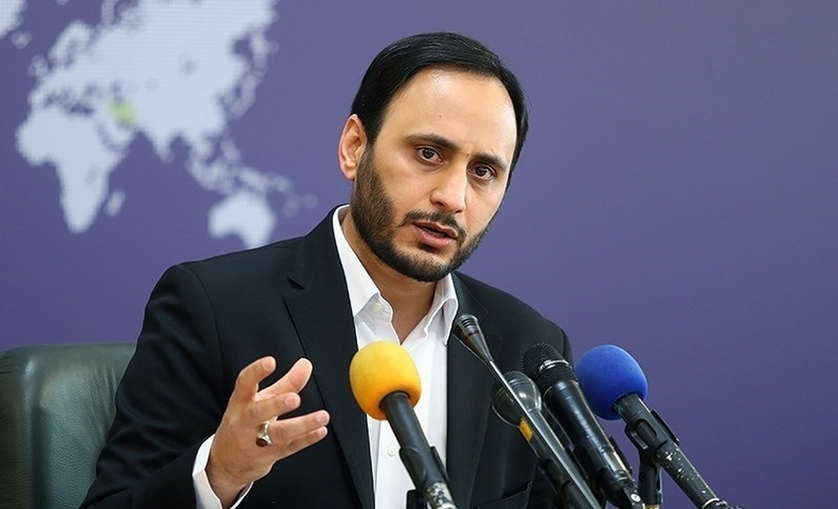 قطعاً دولت با جدیت جلوی بازی با نرخ ارز میایستد