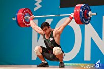 طلای یکضرب در گردن معتمدی