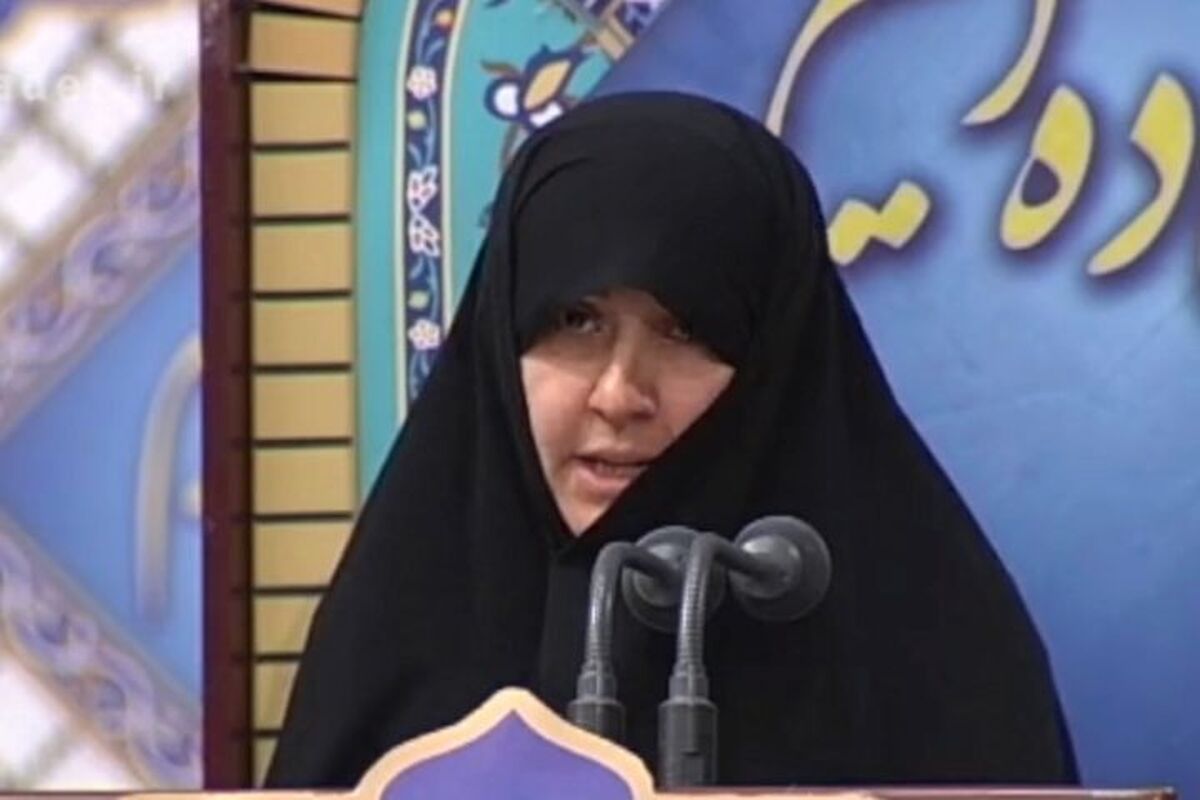 زنان باید در مسائل اجتماعی و سیاسی نقش داشته باشند