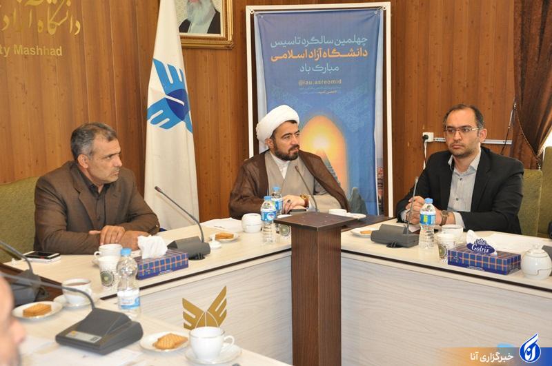 ترویج معارف اهل&zwnj;بیت&zwnj;(ع) در زبان و ادبیات فارسی/ جای نهج&zwnj;البلاغه در جشنواره شعر مولود کعبه خالی است