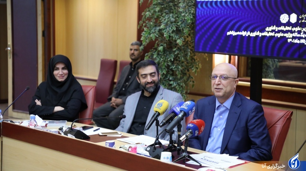 وزیر علوم: از تذکر خبرنگار آنا فهمیدم باید روزی پاسخگو باشیم پایبندی به تحقق برنامههای جلسه رأی اعتماد+ فیلم