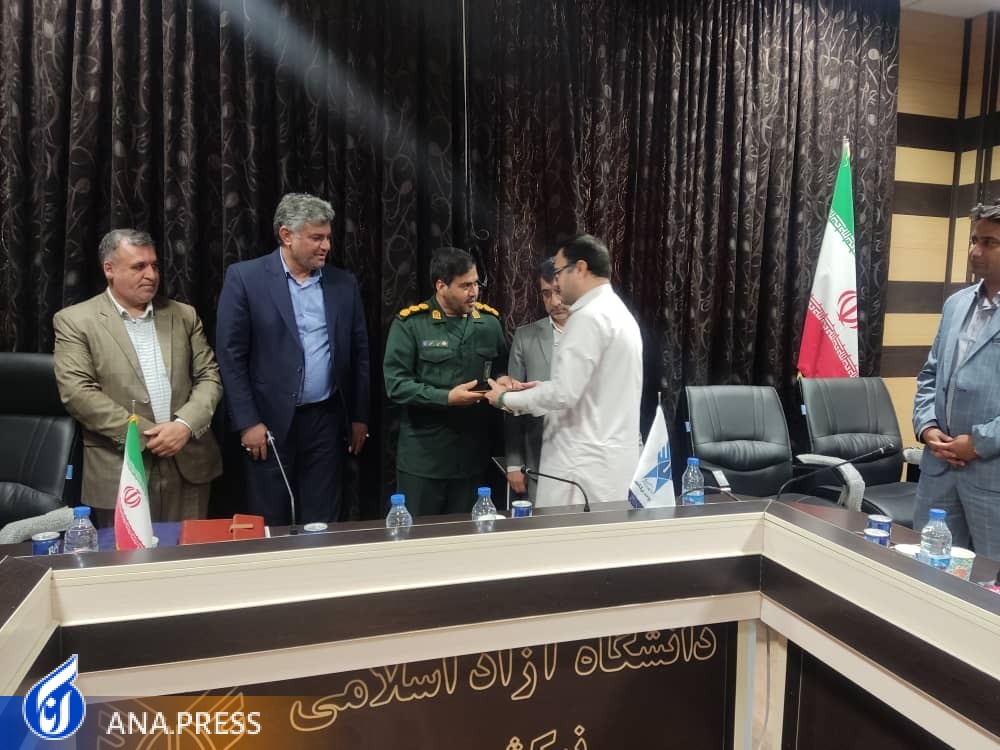 رئیس جدید دانشگاه آزاد نیکشهر معرفی شد رئیس جدید دانشگاه آزاد نیکشهر معرفی شد