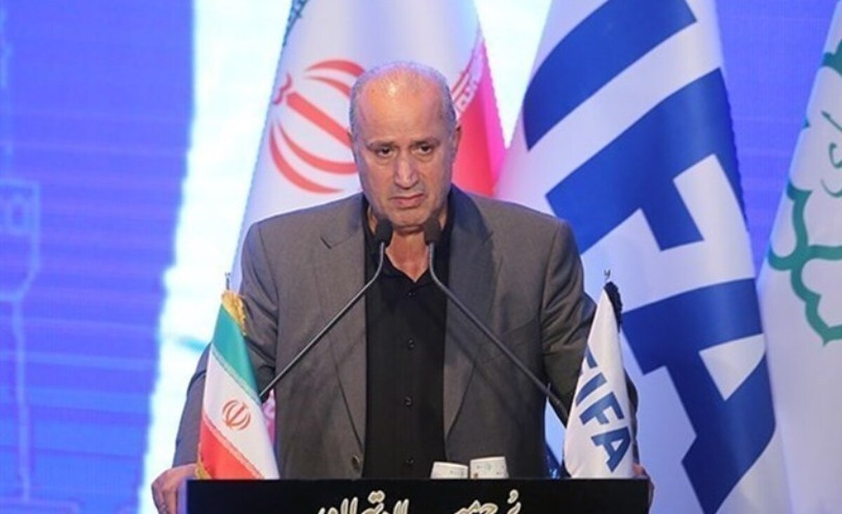 تاج پرده از میزبان احتمالی جام ملتها برداشت