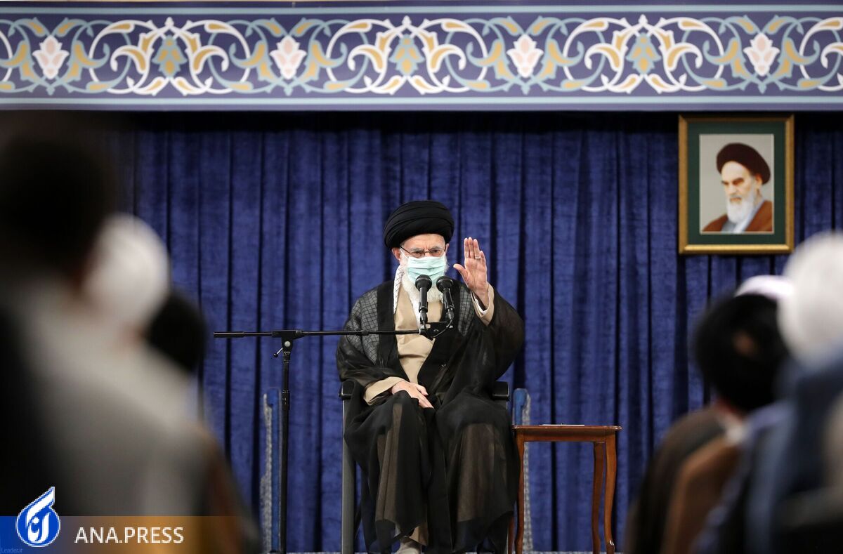 رهبر انقلاب: جمهوری اسلامی اژدهای هفتسر استکبار را عقب راند