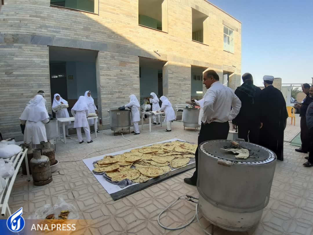 تردد بیش از ۷۰ درصد زوار از مرز مهران/ تمامی امکانات برای پذیرایی از زائران مهیاست تردد بیش از ۷۰ درصد زوار از مرز مهران/ تمامی امکانات برای پذیرایی از زائران مهیاست