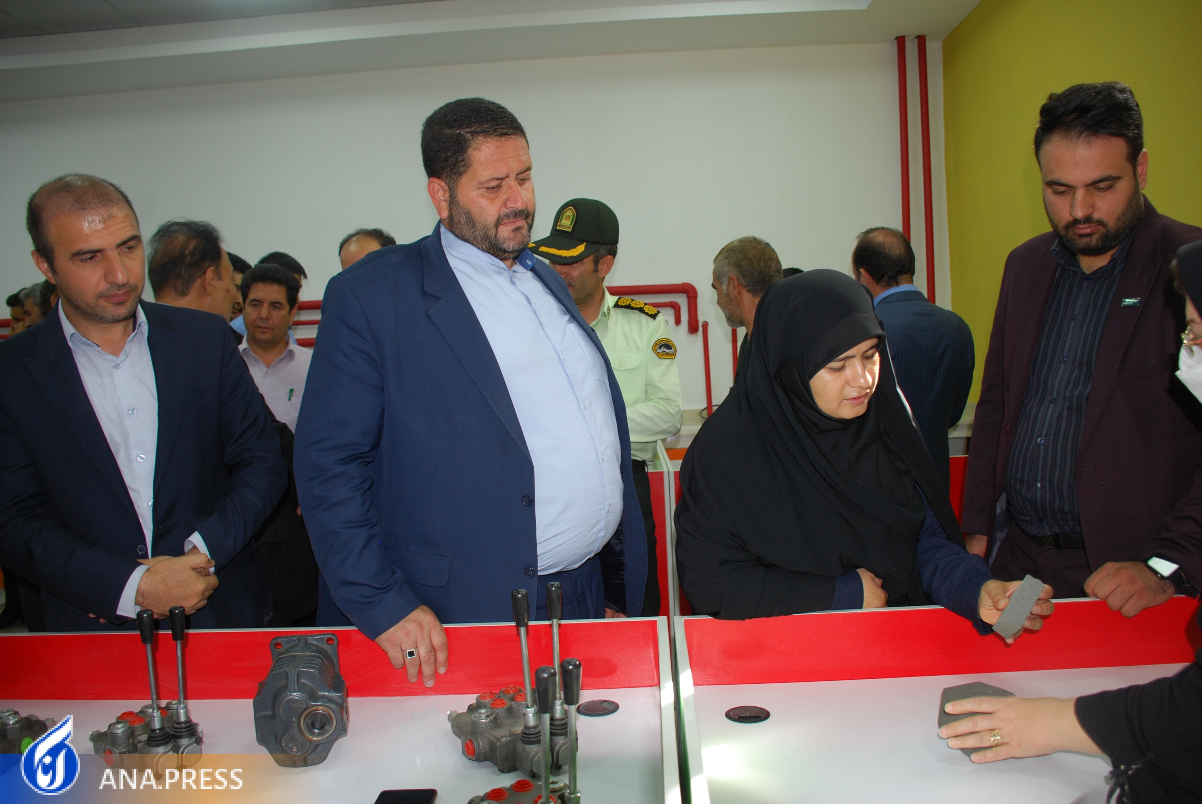 مرکز رشد واحدهای فناور شهرستان مرند گشایش یافت مرکز رشد واحدهای فناور شهرستان مرند گشایش یافت