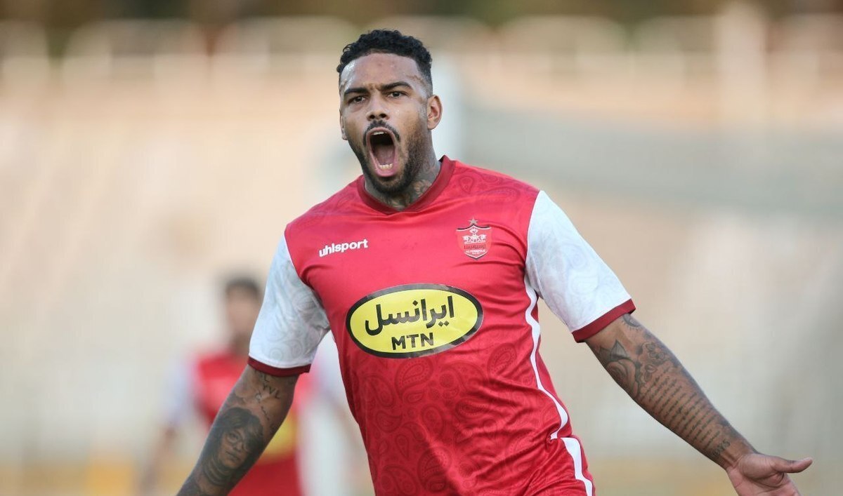 طعنه مهاجم هلندی پرسپولیس به استقلال
