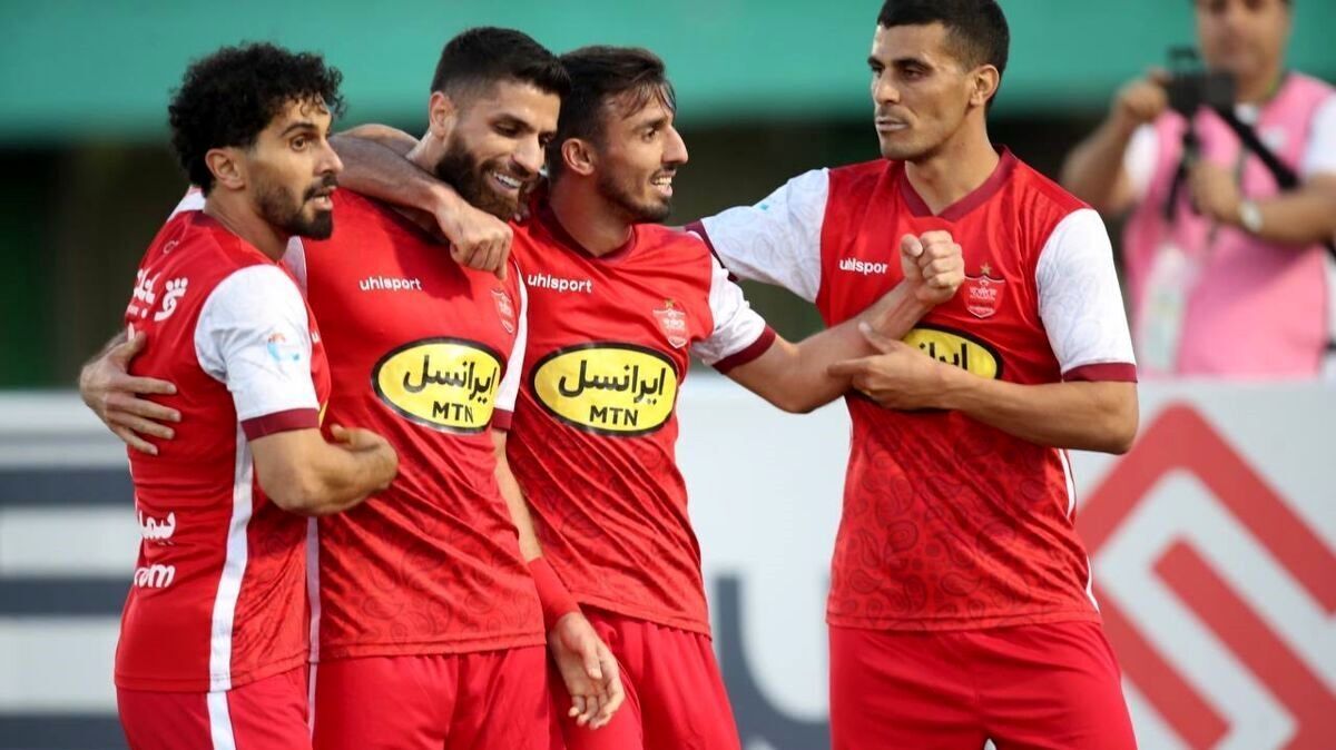 آمارهای هفته پنجم لیگ برتر فوتبال پرسپولیس و سعید صادقی بهترین عملکرد را داشتند+عکس