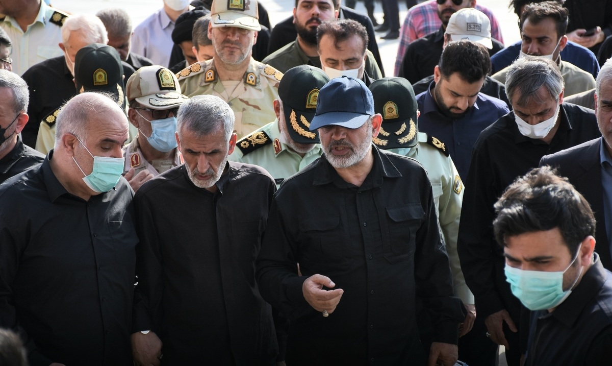وزیر کشور: معضل حملونقل در مرز شلمچه در حال پیگیری است اولویت عبور با زائران استانهای مرزی است