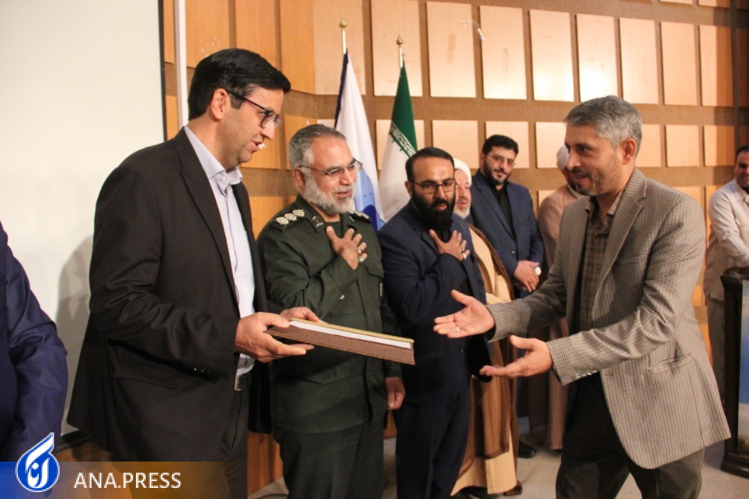 سرپرست دانشگاه آزاد اسلامی واحد تاکستان تغییر کرد سرپرست دانشگاه آزاد اسلامی واحد تاکستان تغییر کرد