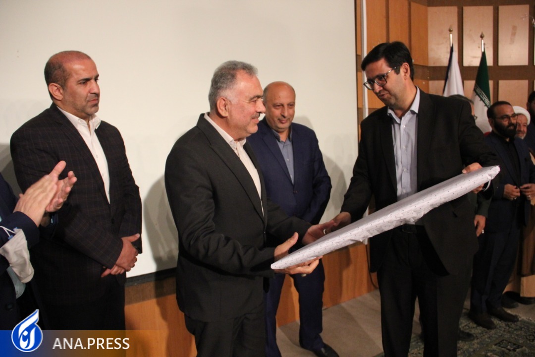 سرپرست دانشگاه آزاد اسلامی واحد تاکستان تغییر کرد سرپرست دانشگاه آزاد اسلامی واحد تاکستان تغییر کرد