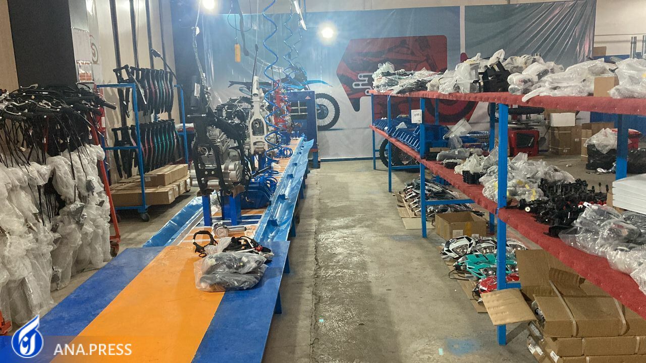 باید حمایت های بیشتری از واحدهای صنعتی نوپا صورت بگیرد. باید حمایت های بیشتری از واحدهای صنعتی نوپا صورت بگیرد.