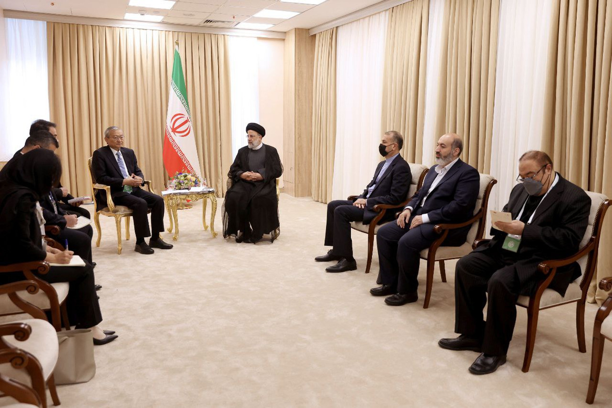 رئیسی: ایران آماده همکاری با سازمان همکاری شانگهای و اعضا در عرصههای مختلف است