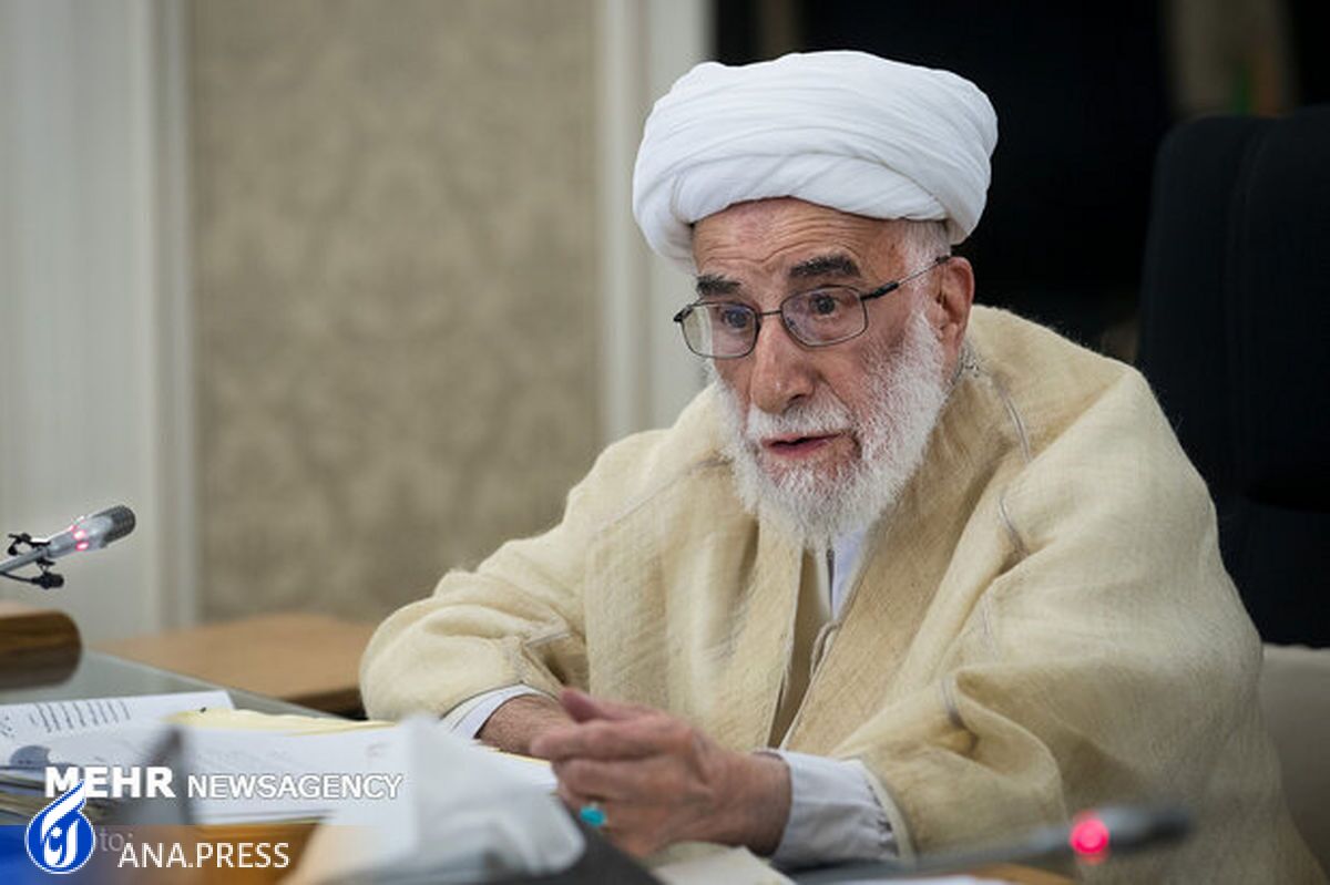آیت‌الله جنتی: رئیس‌جمهور از فرصت سازمان ملل برای دفاع از حقوق مردم ایران استفاده کند