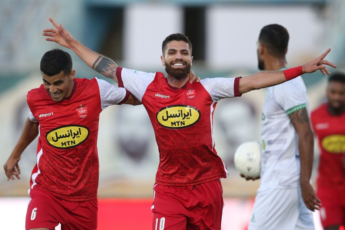 اقبالی: پرسپولیس بهتر از استقلال بازی میکند خشونت به لیگ برتر آسیب زده است