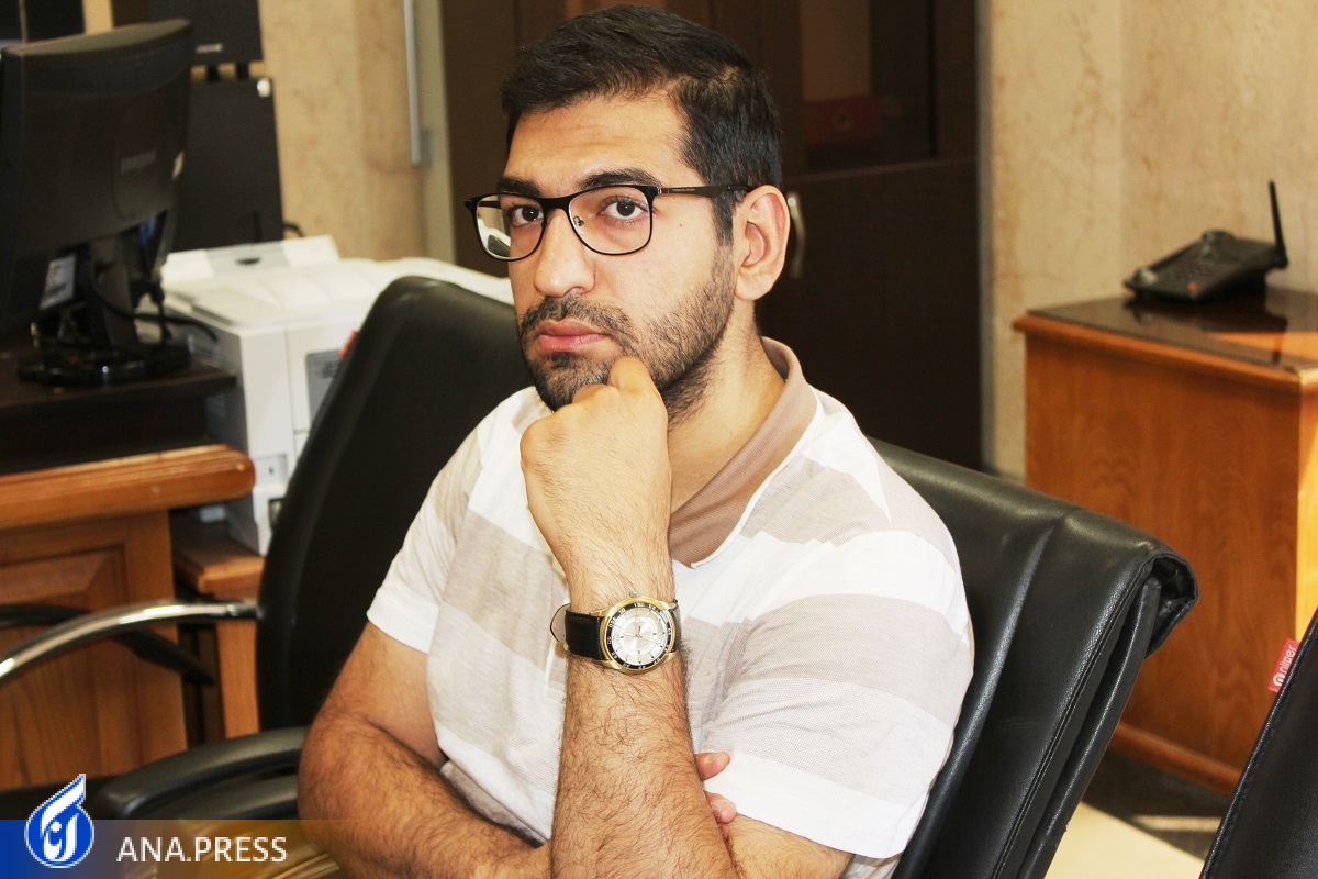 دانشجوی برتر رشته پزشکی دانشگاه آزاد اسلامی واحد شاهرود