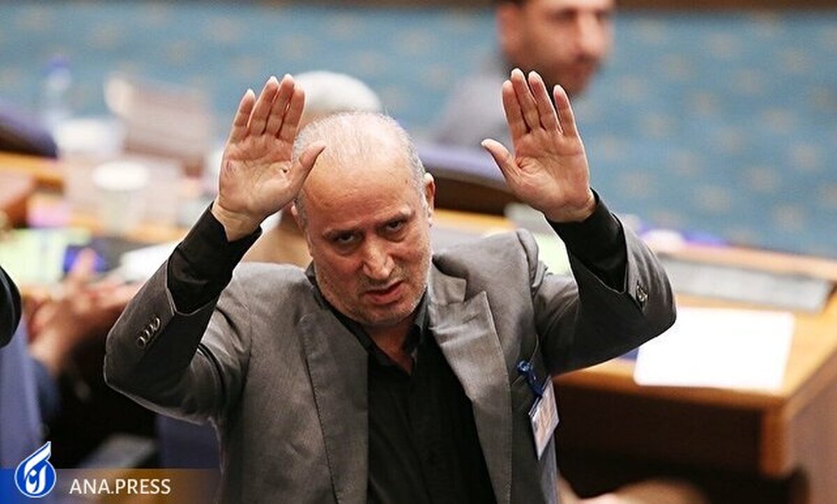 فائقی: تاج مدیر متحول گرا نیست و مدیریت متوسط دارد باید مشکلات اساسی فوتبال را برطرف کرد