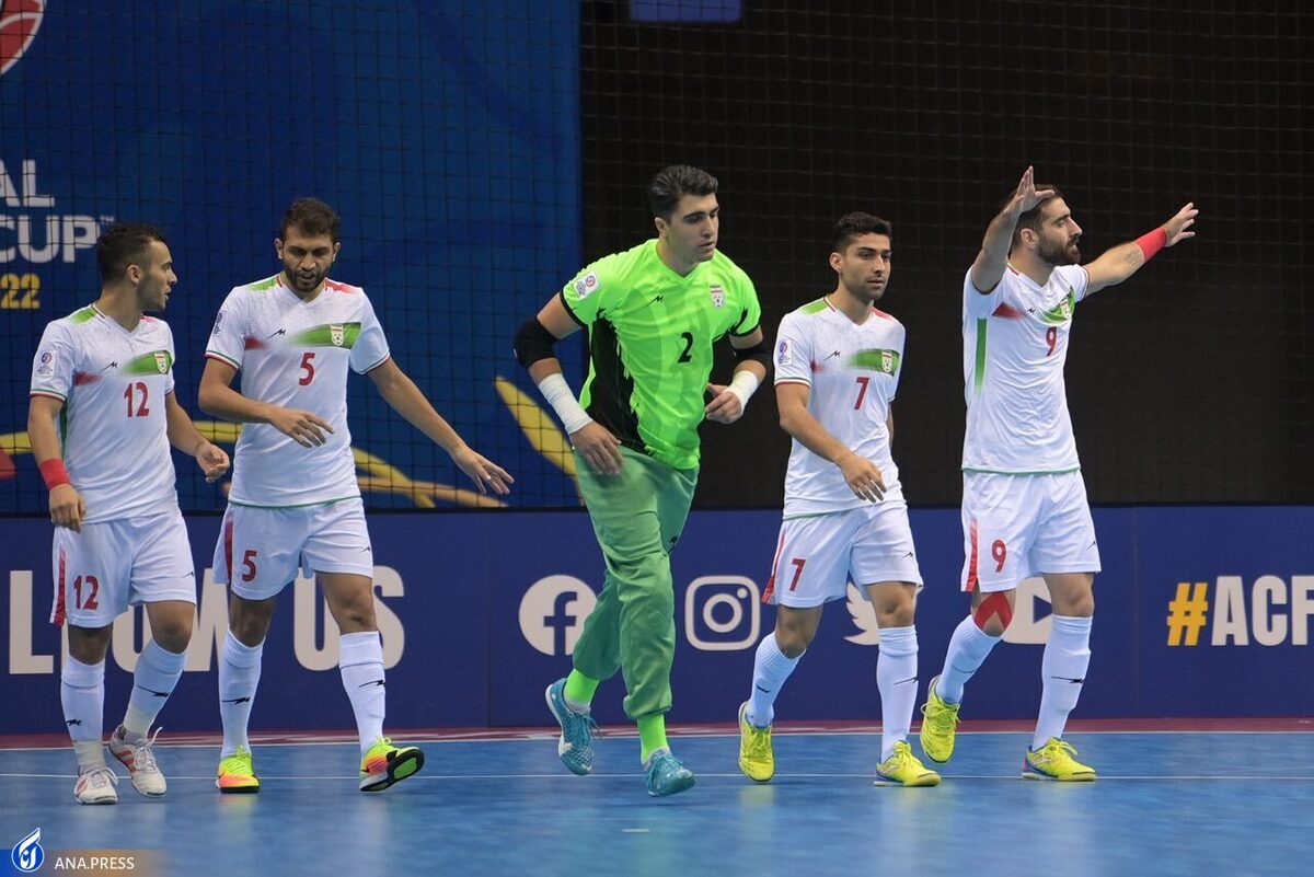 شمسایی به شعار میسوزم و میسازم خود وفادار بود/ باید برتری فوتسال را به AFC و FIFA دیکته کنیم