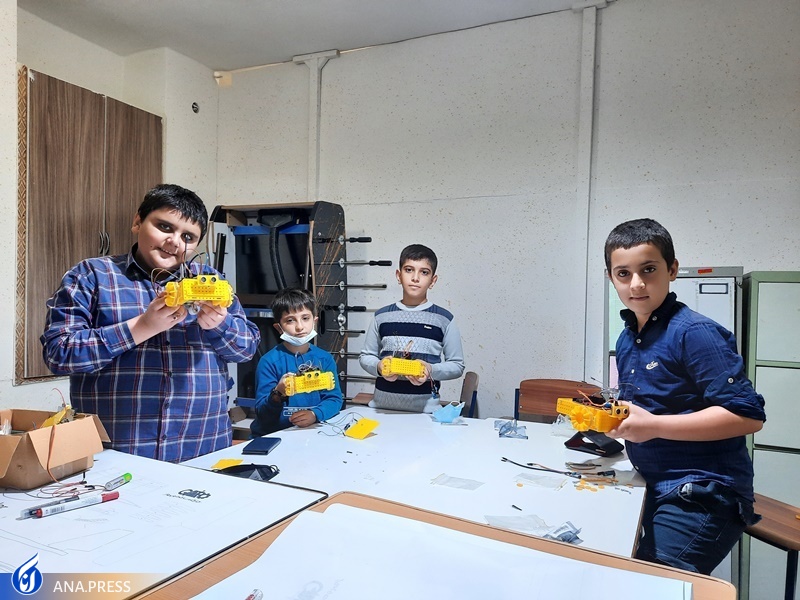 تولید کیتهای آموزشی در رشته هوافضا برای کودکان و نوجوانان تولید کیتهای آموزشی در رشته هوافضا برای کودکان و نوجوانان