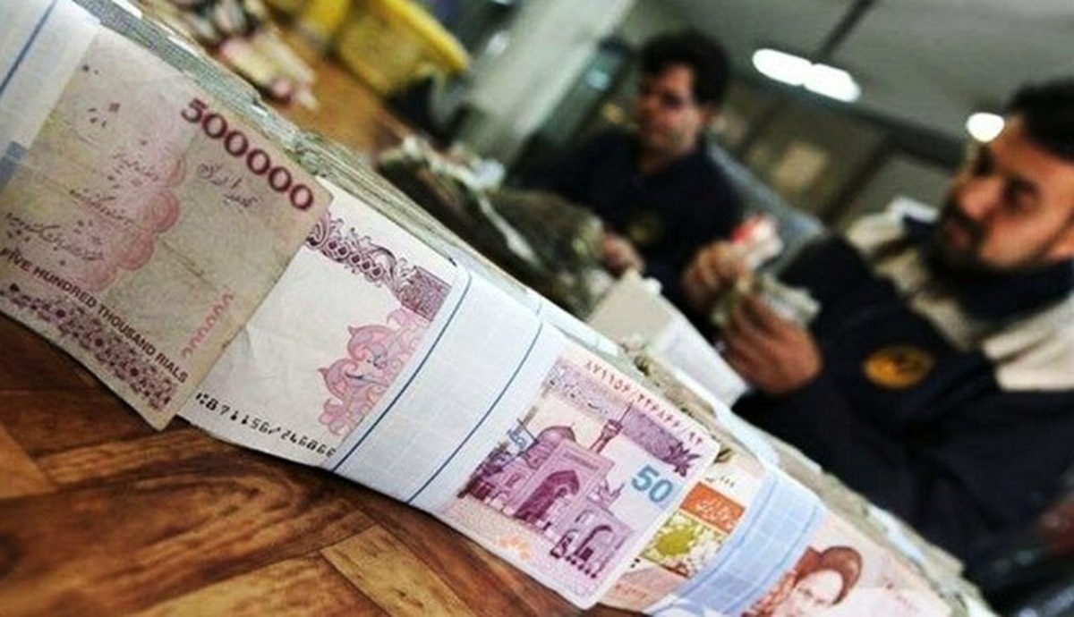 جزئیات لایحه افزایش حقوق کارکنان و بازنشستگان/ افزایش فوقالعاده ویژه از مهرماه اعمال میشود