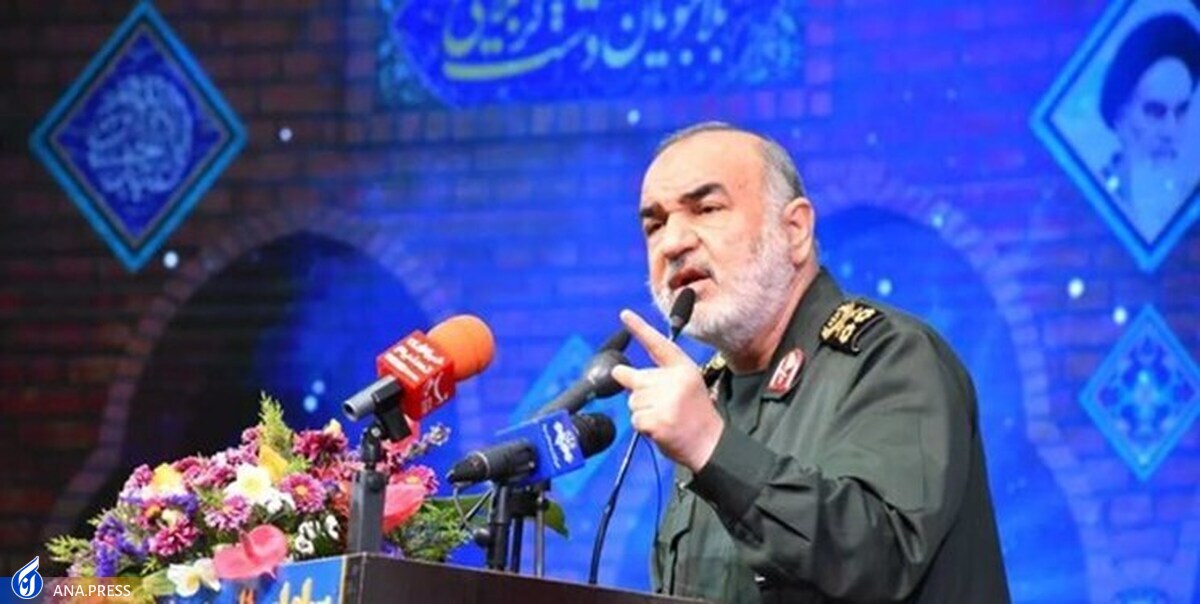سرلشکر سلامی: جوانان، دشمن را بشناسند و مهره شطرنج سیاسی دشمن علیه ایران نشوند