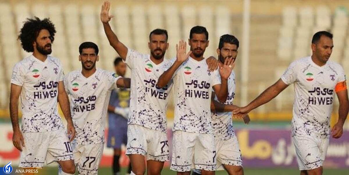 قوی سپید باز هم باخت پیروزی تراکتور با هت تریک عباس زاده 3 امتیاز خانگی برای آلومینیوم