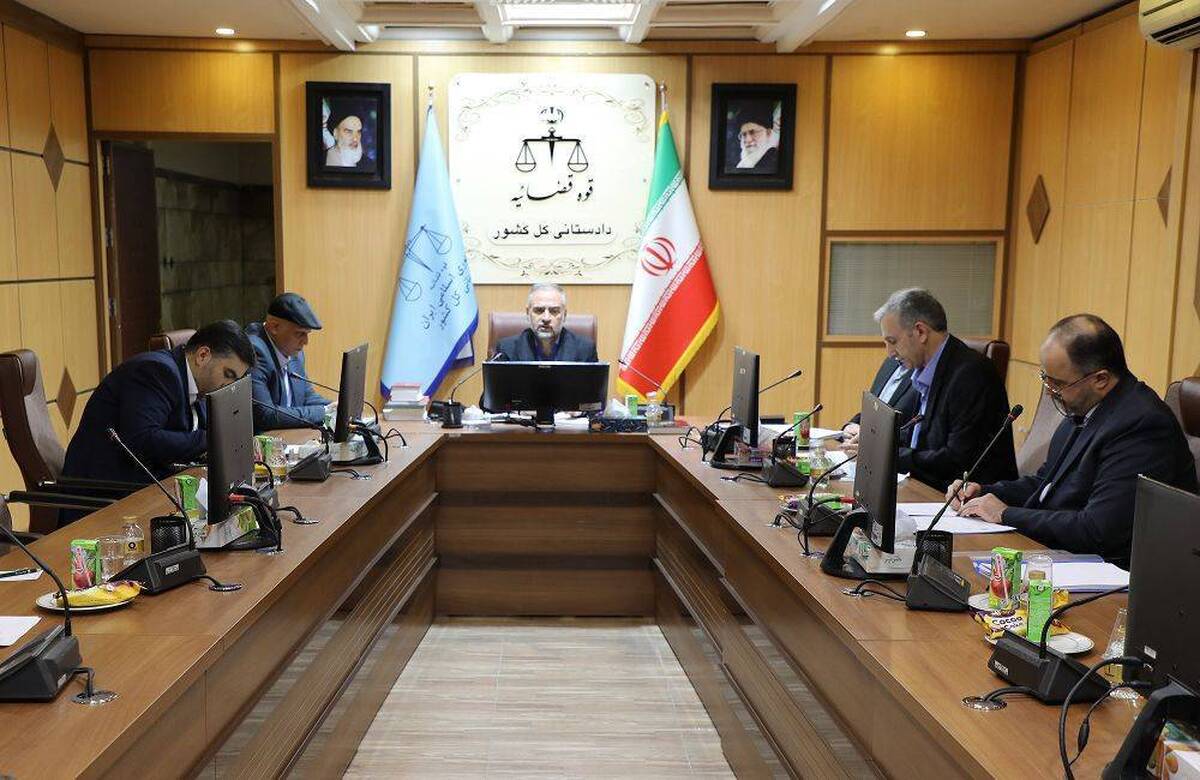 معاون دادستان کشور: بر نحوه قیمتگذاری، فروش و کیفیت صنعت خودرو نظارت میکنیم