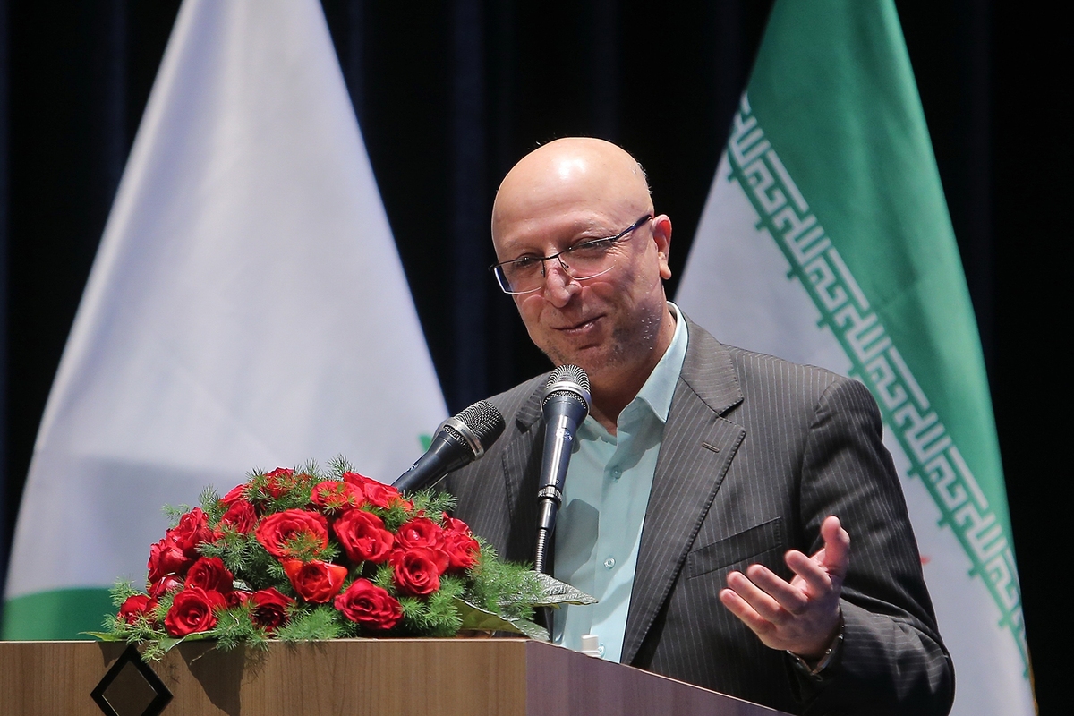 زلفیگل: قرار امضاء تفاهمنامه با وزارت راه برای ساخت ۲۰۰ هزار خوابگاه متأهلی طی ۴ سال آینده