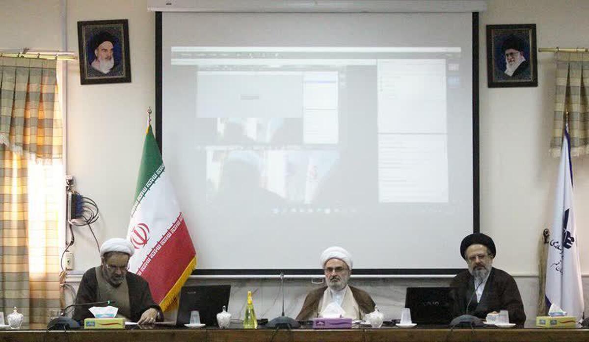 کرسیهای آزاداندیشی با موضوع حجاب و عفاف برگزار شود