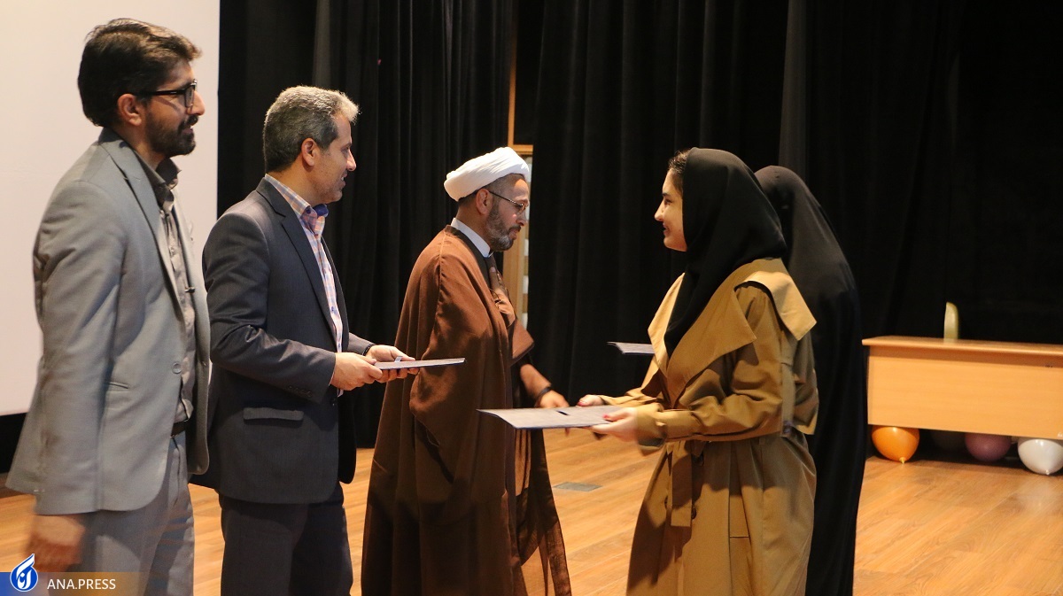 مرجعیت علمی ایران در حال بازسازی دوباره است مرجعیت علمی ایران در حال بازسازی دوباره است