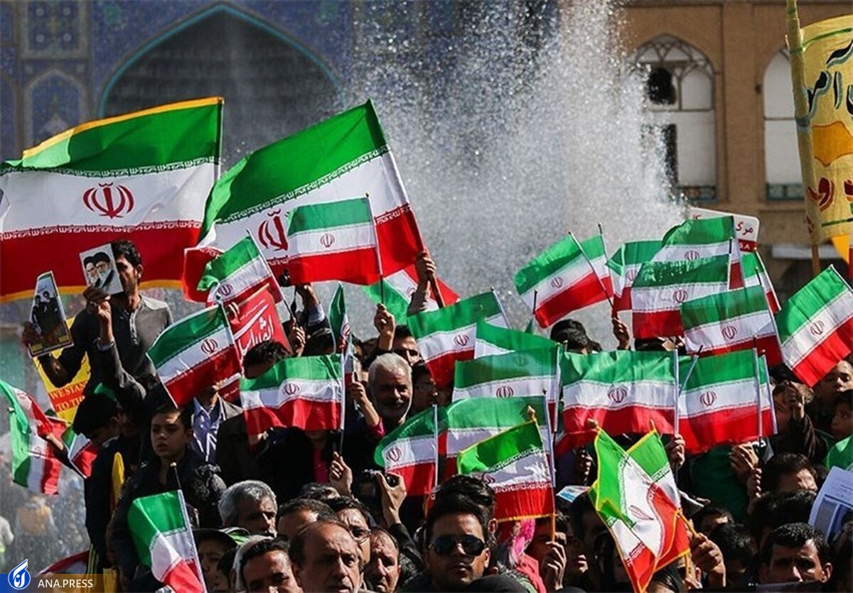 نقش احزاب و نخبگان در ایجاد «وحدت ملی» راهکار مقابله با «عوامل شکاف» چیست؟