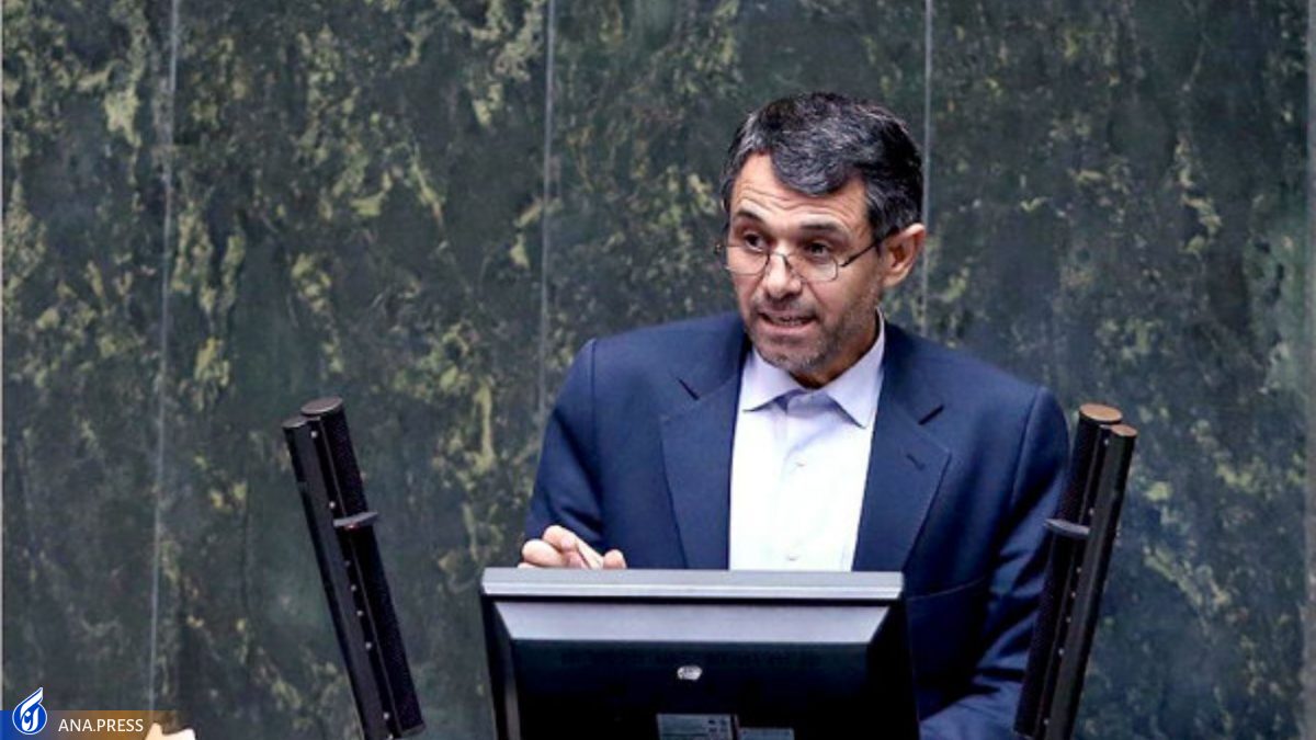 بدری: نگهداری ۲۰۰ هزار خودرو در پارکینگ افزایش تولید نیست