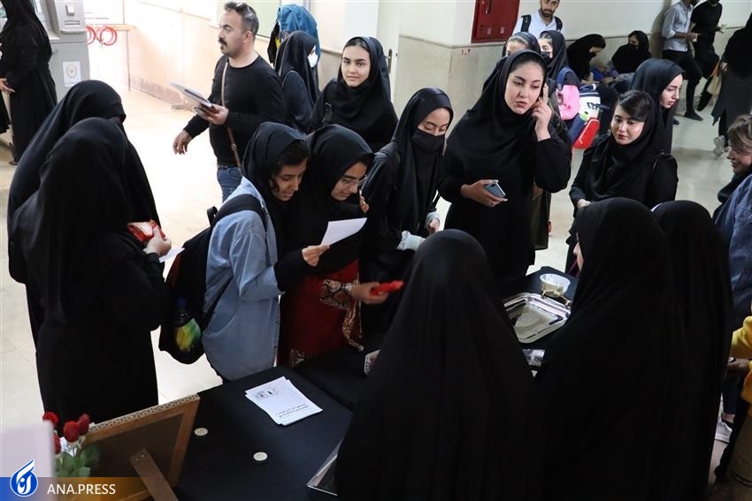 دانشگاهیان در سوگ شهدای حمله تروریستی شاه&zwnj;چراغ