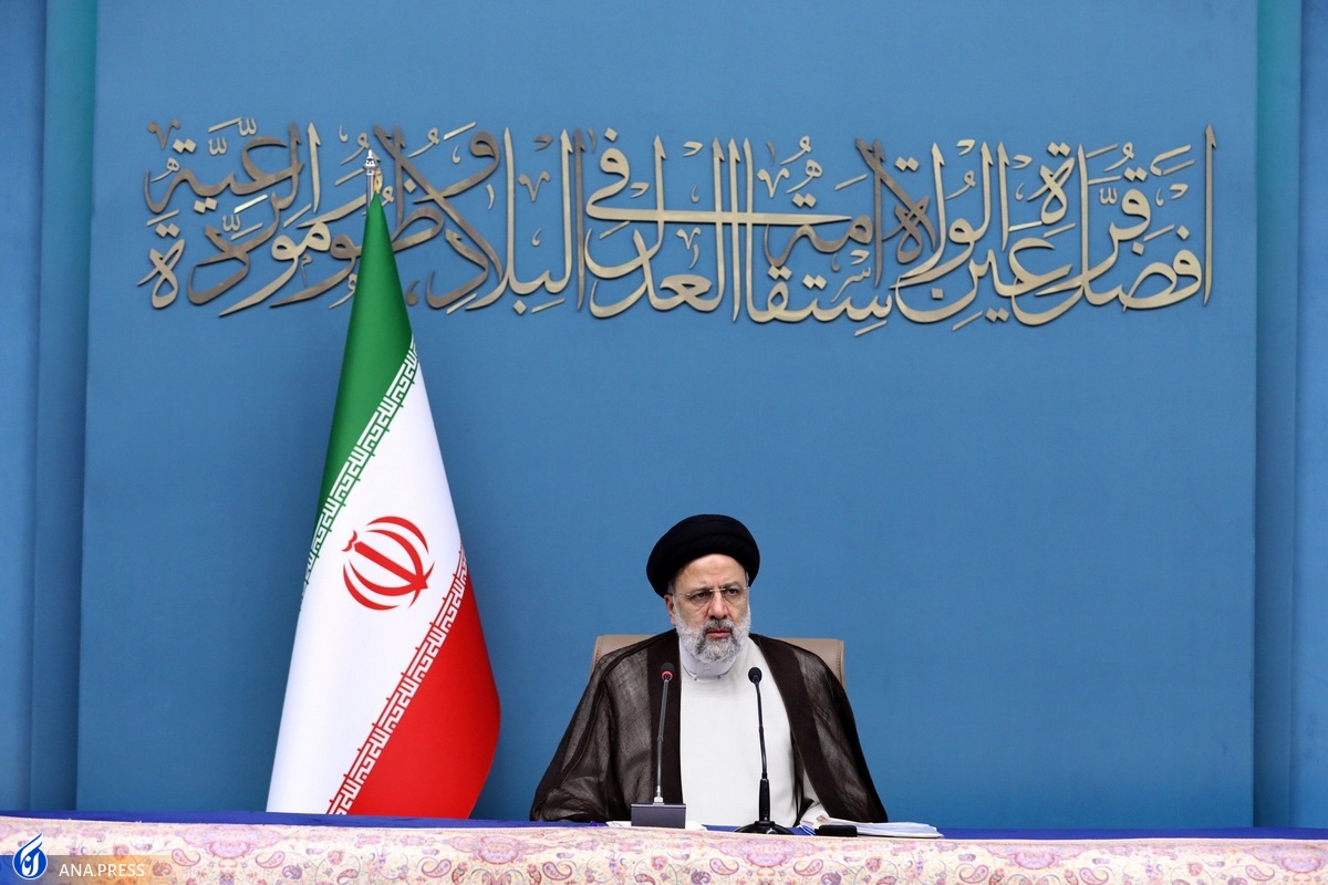 رئیسی: تدابیر لازم برای گسترش پوشش بیمهای اقلام دارویی در سبد خانوار اتخاذ شود