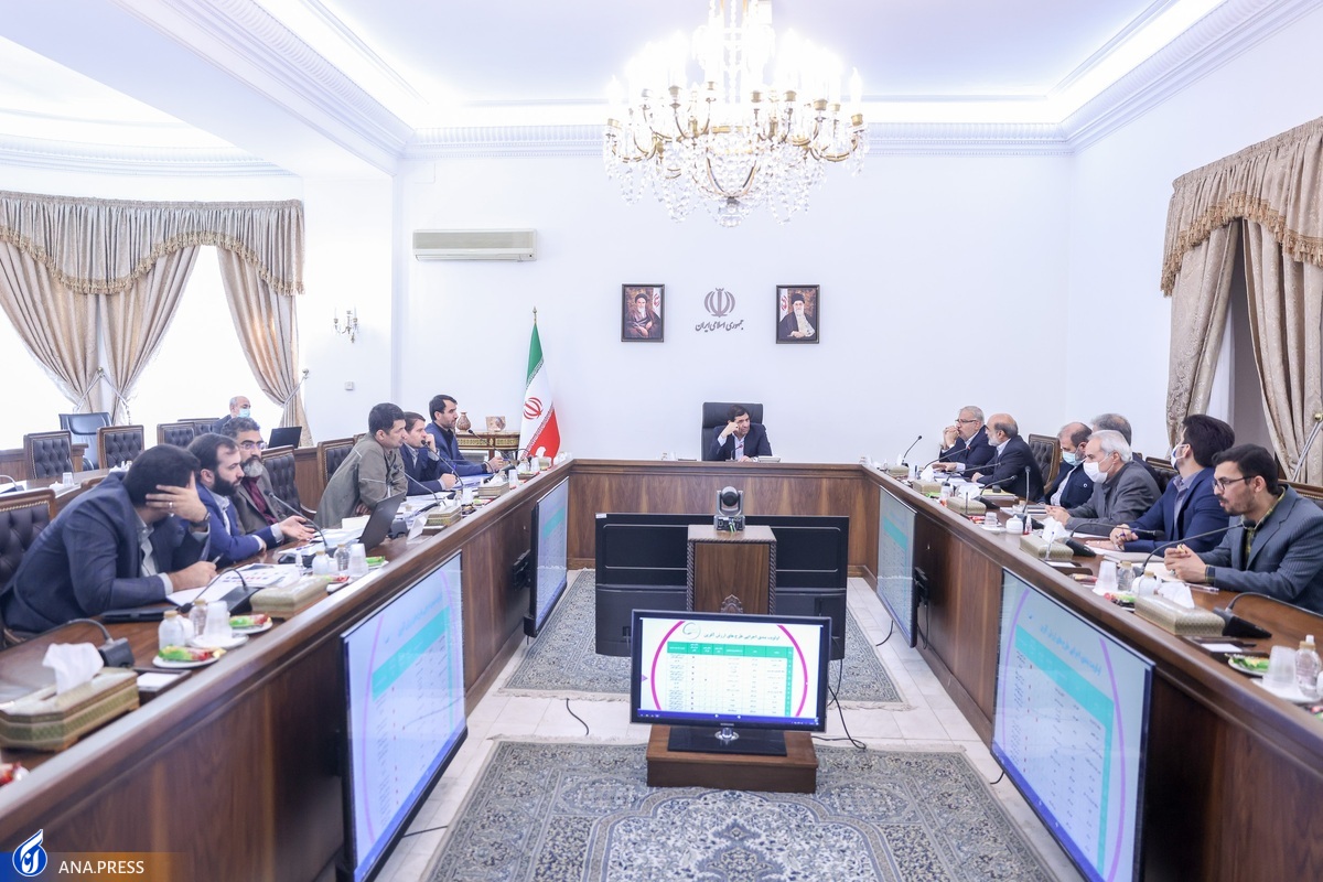 شناسایی و مکانیابی برای احداث ۱۳ شهرک زنجیره پایین دستی پتروشیمی